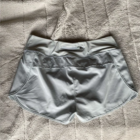 Athletic shorts - Picture 2 of 4